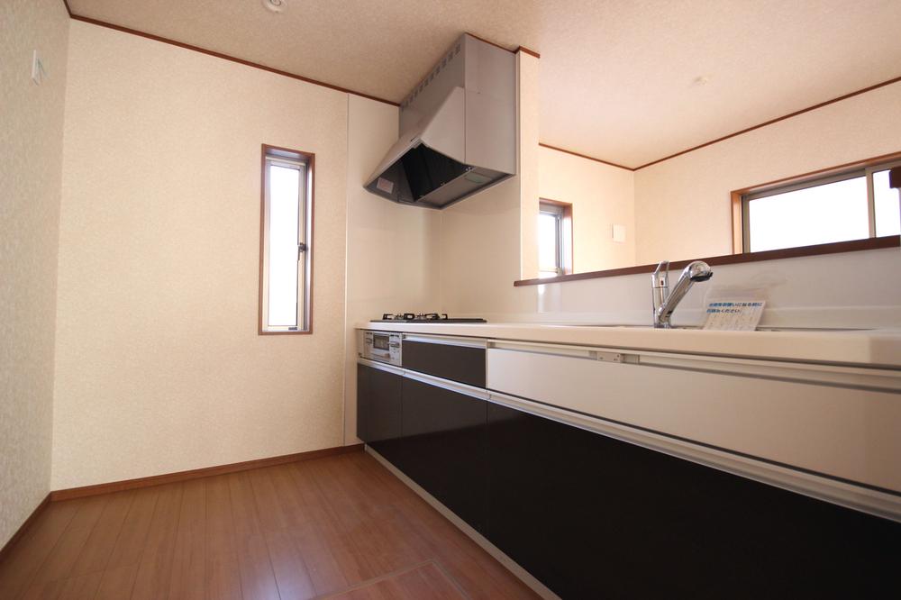 Kitchen. There system kitchen floor storage