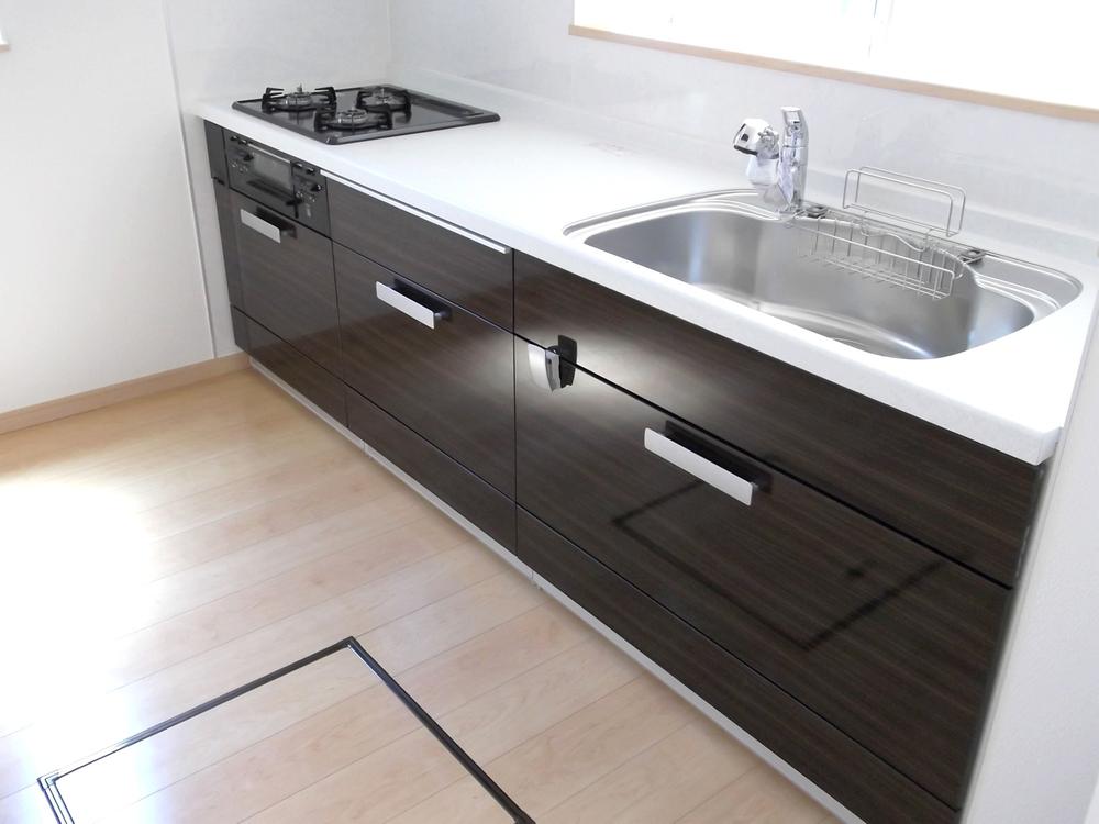 Same specifications photo (kitchen)