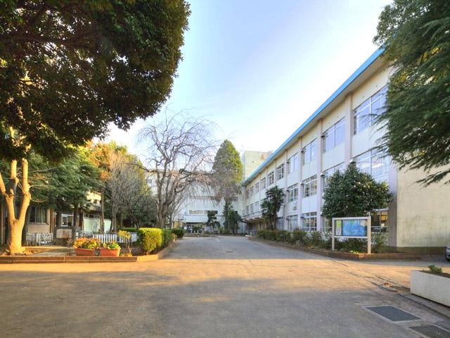 Junior high school. 593m to Funabashi Municipal Narashinodai junior high school Funabashi Municipal Narashinodai junior high school