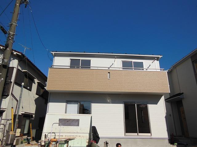 Local appearance photo. 1 Building