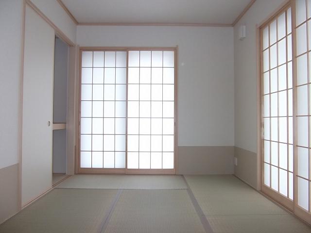 Non-living room. Indoor (07 May 2013) Shooting