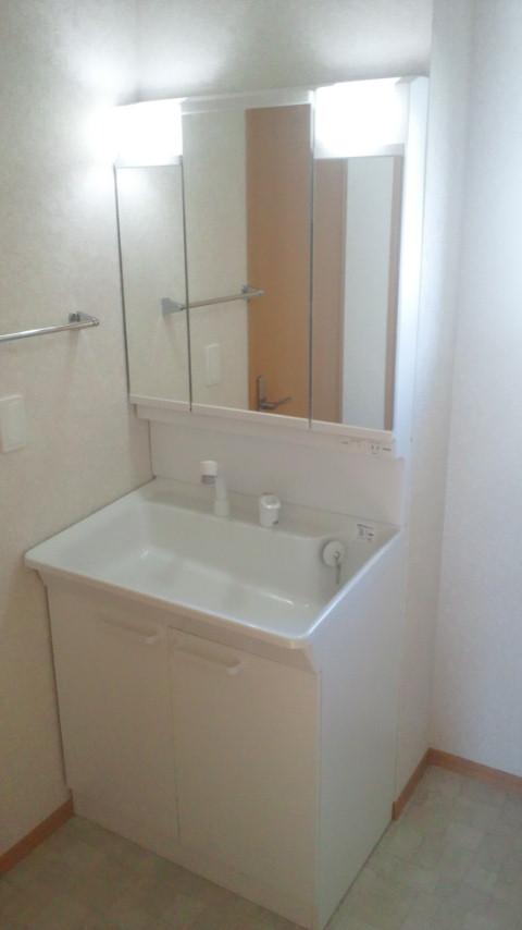 Same specifications photos (Other introspection). Same specifications