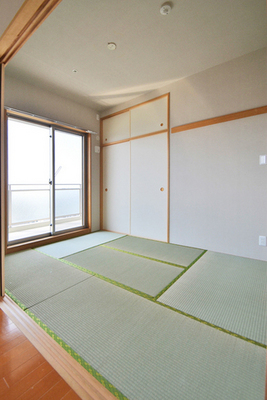 Living and room. After all, the Japanese must have Japanese-style room