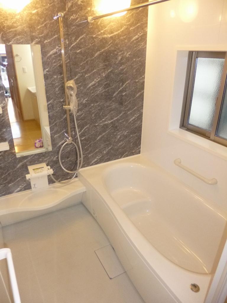 Same specifications photo (bathroom). Same specifications photos (color may be different. )
