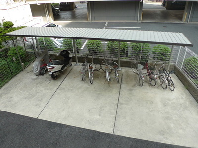 Building appearance. Bicycle-parking space