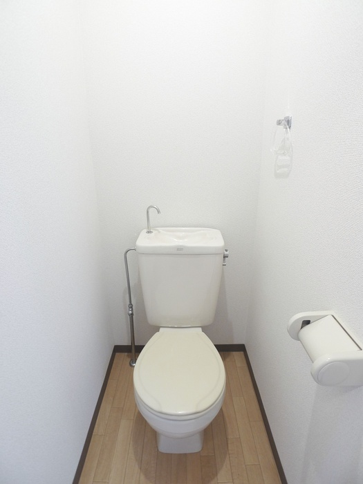 Toilet.  ☆ Able If brokerage commissions 0.525-month ☆