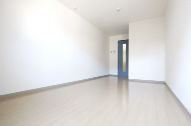 Living and room. Bright room in the southeast direction! It is life-friendly environment