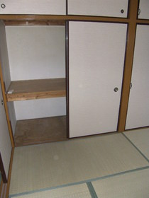 Living and room. There closet Japanese-style room 4.5 Pledge.