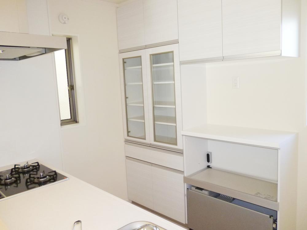 Kitchen. Room (August 2013) shooting this is just a big cup board's and clutter easy kitchen is easy to organize with with.