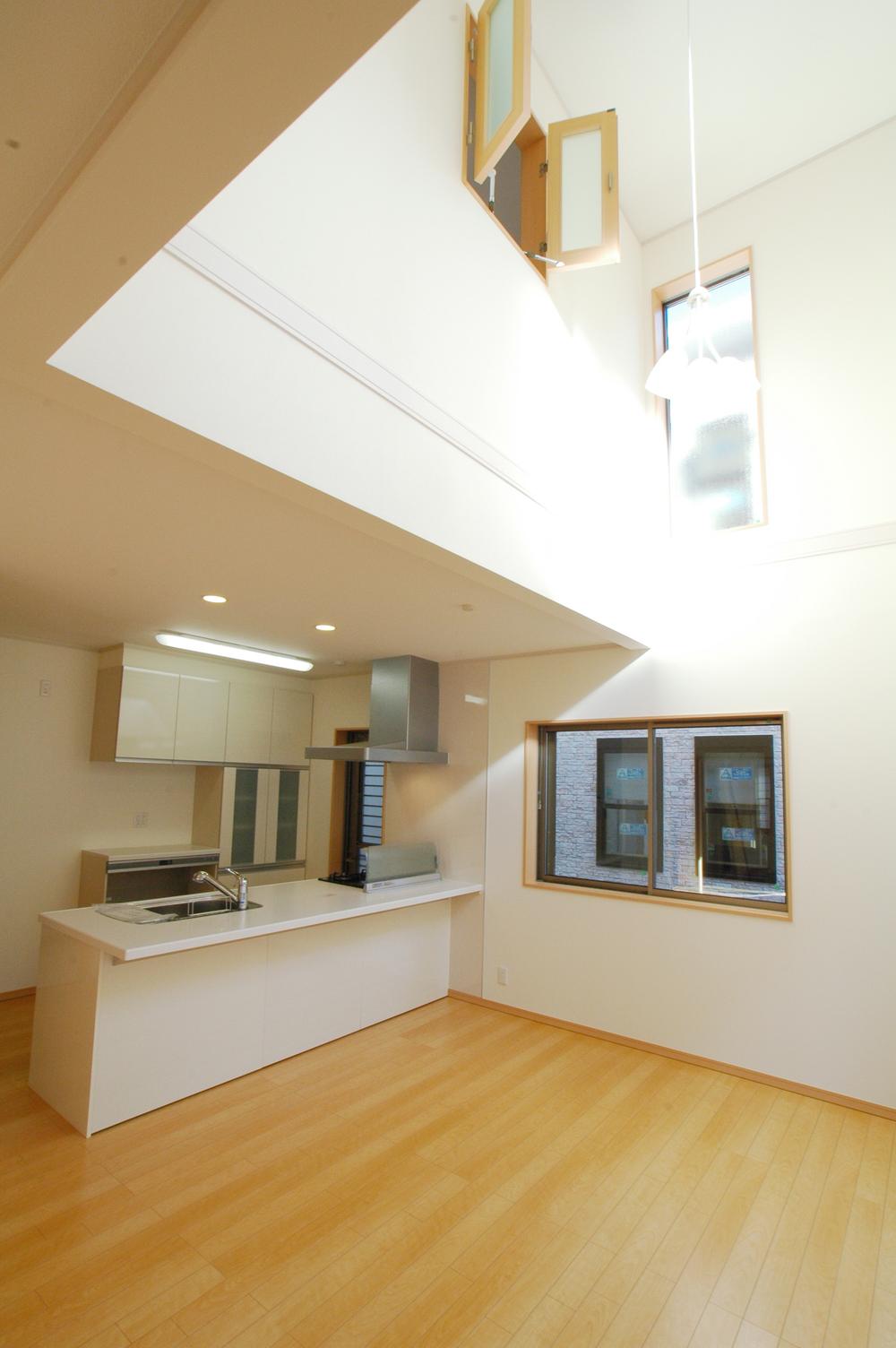 Living. November 2012 registration