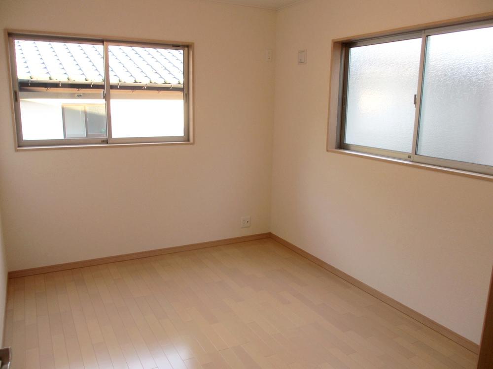 Same specifications photos (Other introspection)