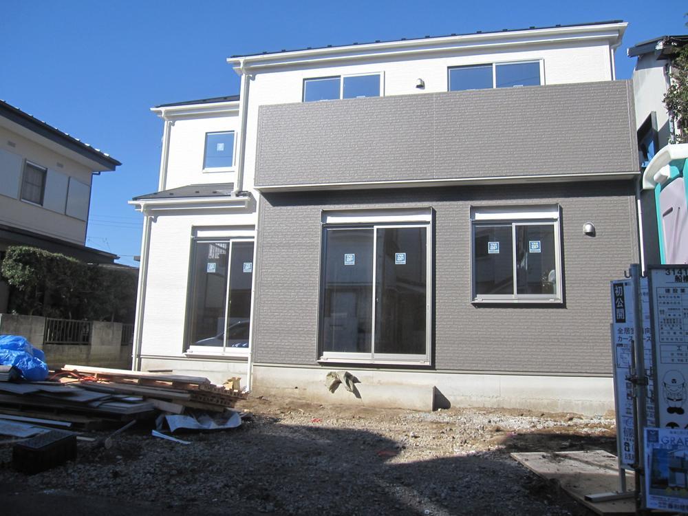 Other local. Is a local appearance photograph was building completed is a simple modern look