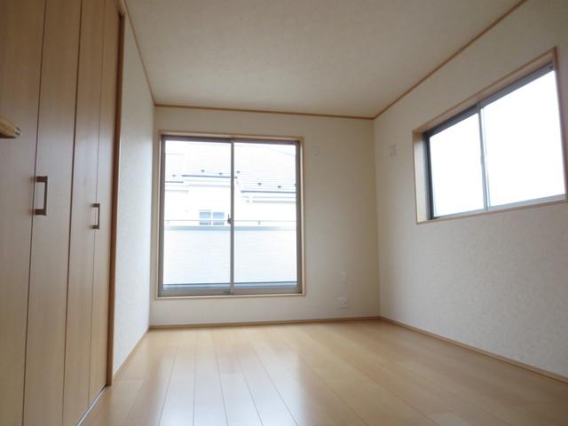 Non-living room. Second floor west Western-style