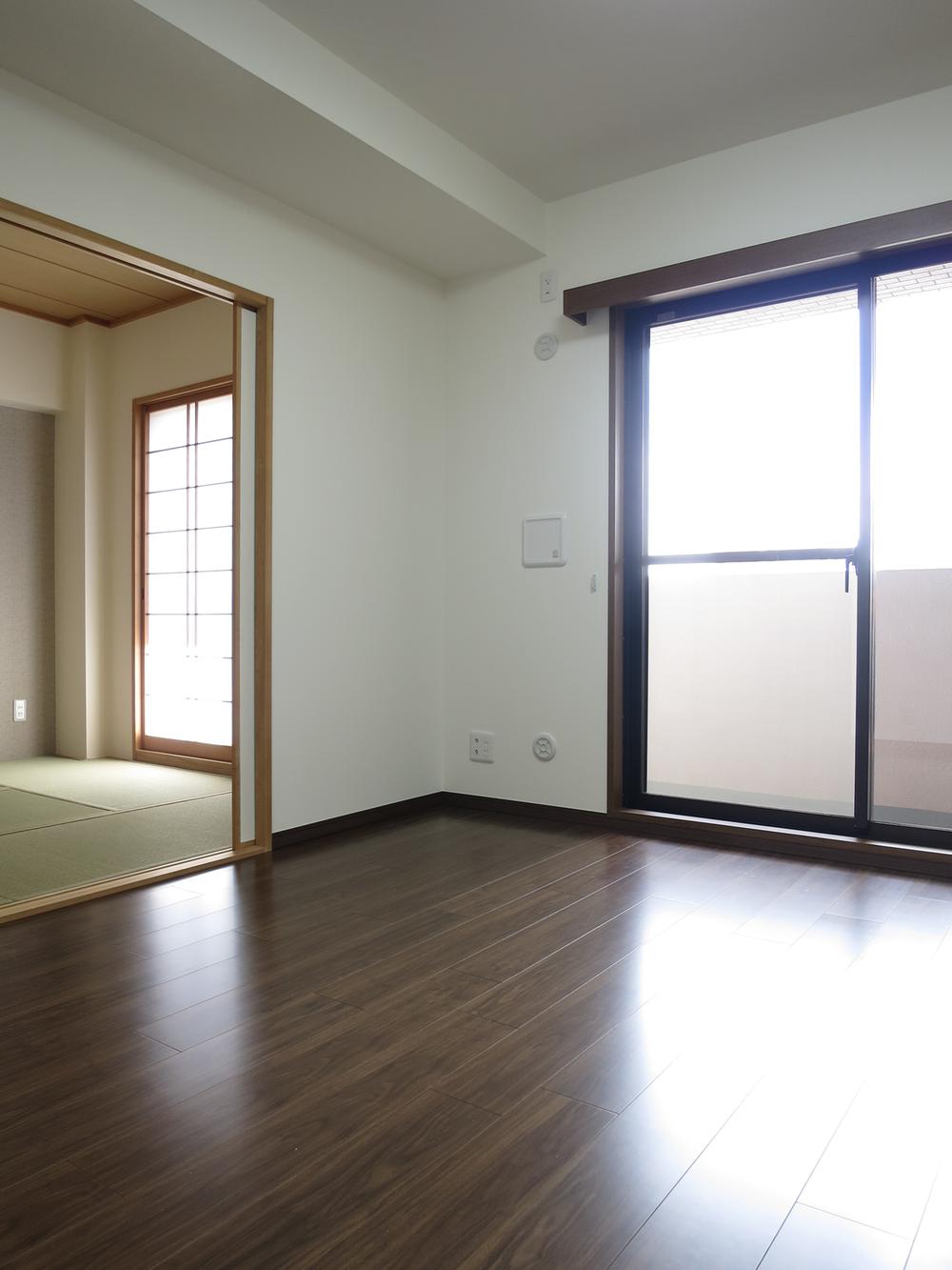 Living.  ☆ living ☆ Spacious living and between More Japanese-style
