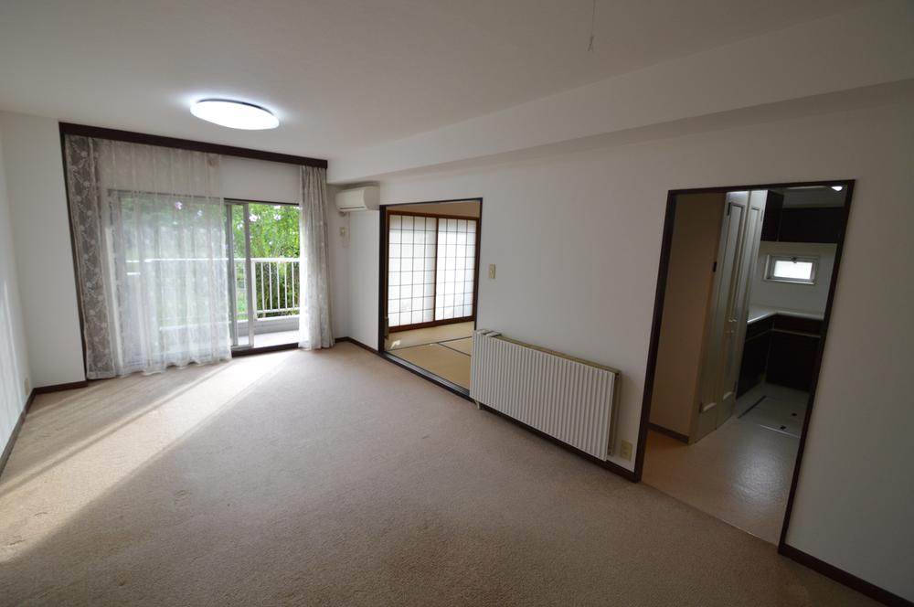 Living. Renovation costs if the flooring similar to the carpet can be greatly cost down. It just is clean is hard to be discarded charm of effortless flooring