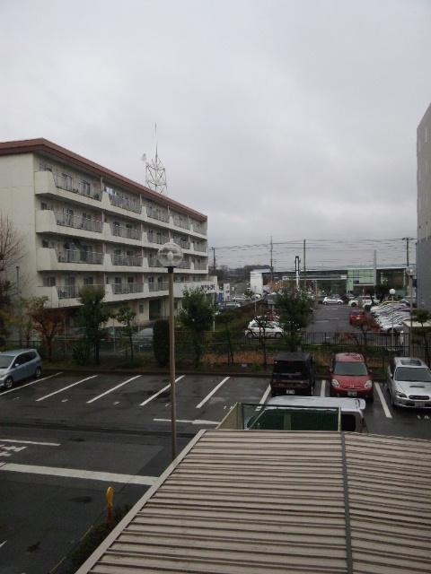 View photos from the dwelling unit. View from the site (December 2013) Shooting