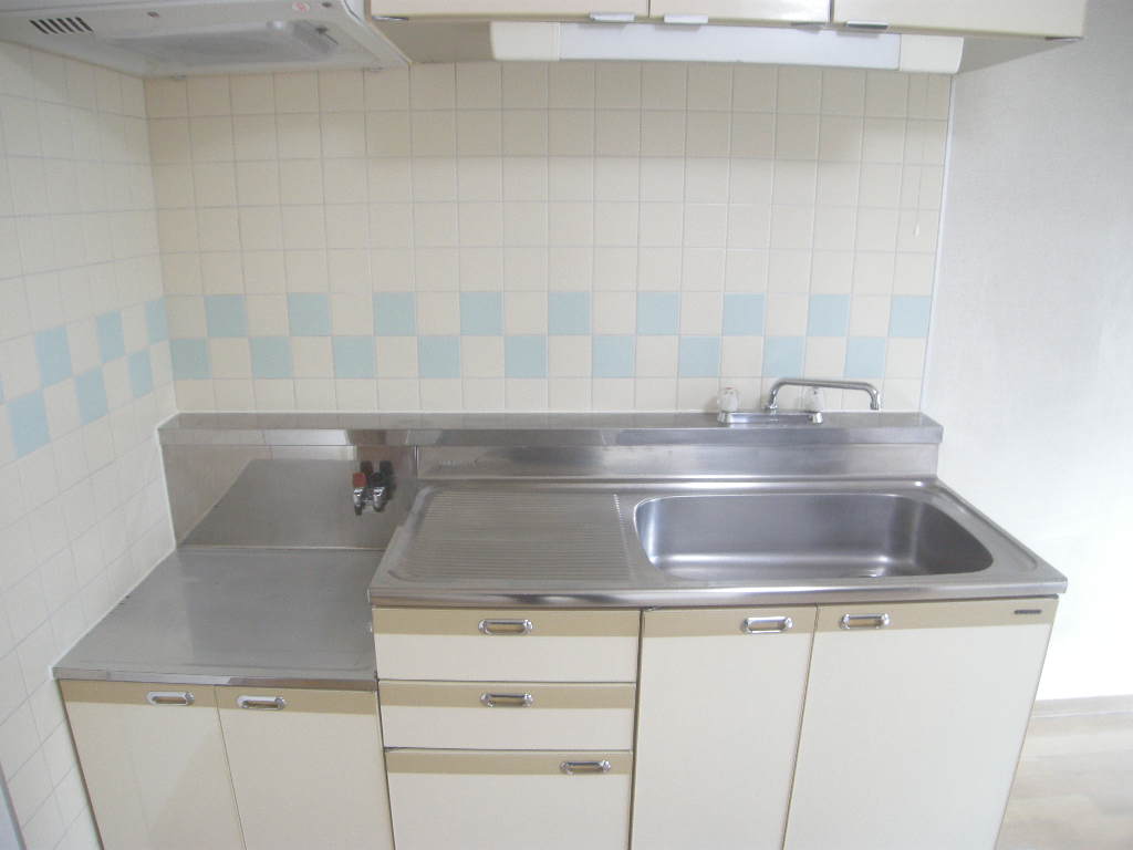 Kitchen. Is a kitchen two-burner stove can be installed