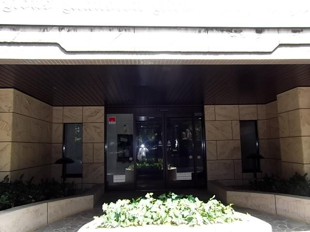 Local appearance photo. Local (10 May 2013) Shooting