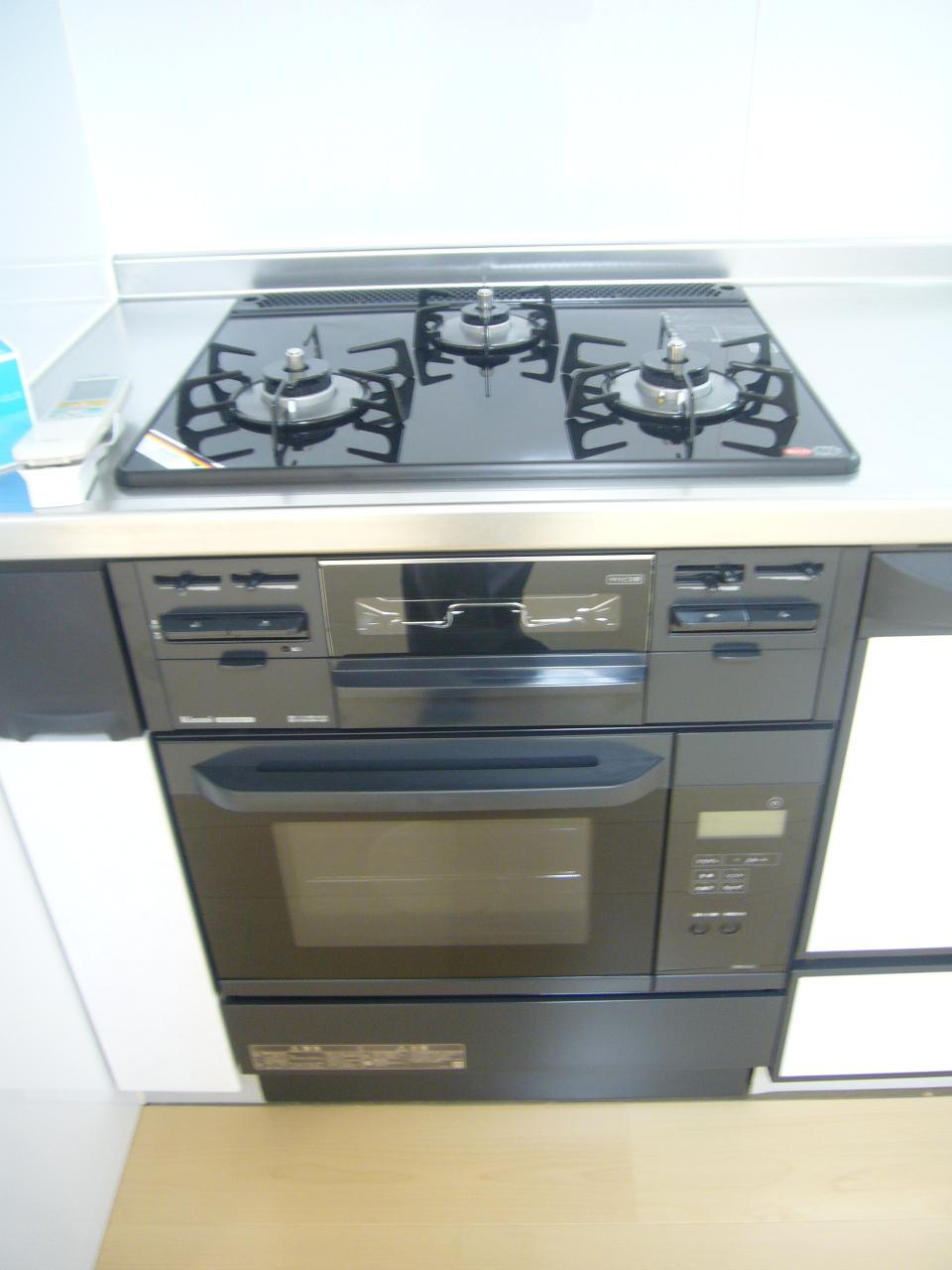 Kitchen. Indoor (10 May 2013) Shooting