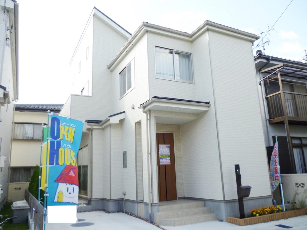 Same specifications photos (appearance). (1 Building) same specification