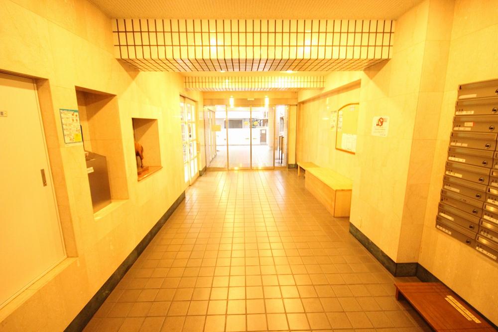 Other common areas. Entrance