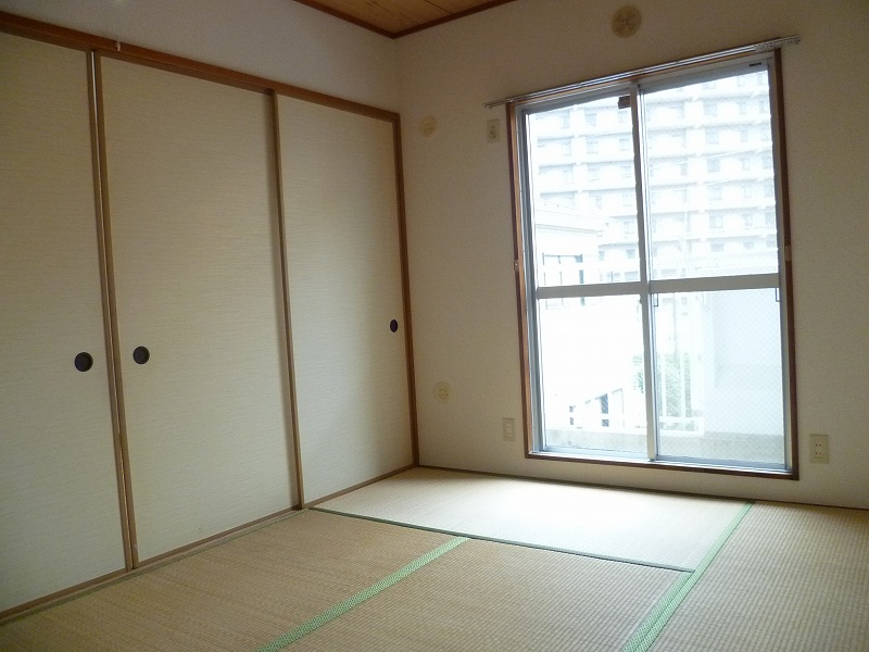 Other room space. There veranda is also on the north side of the room