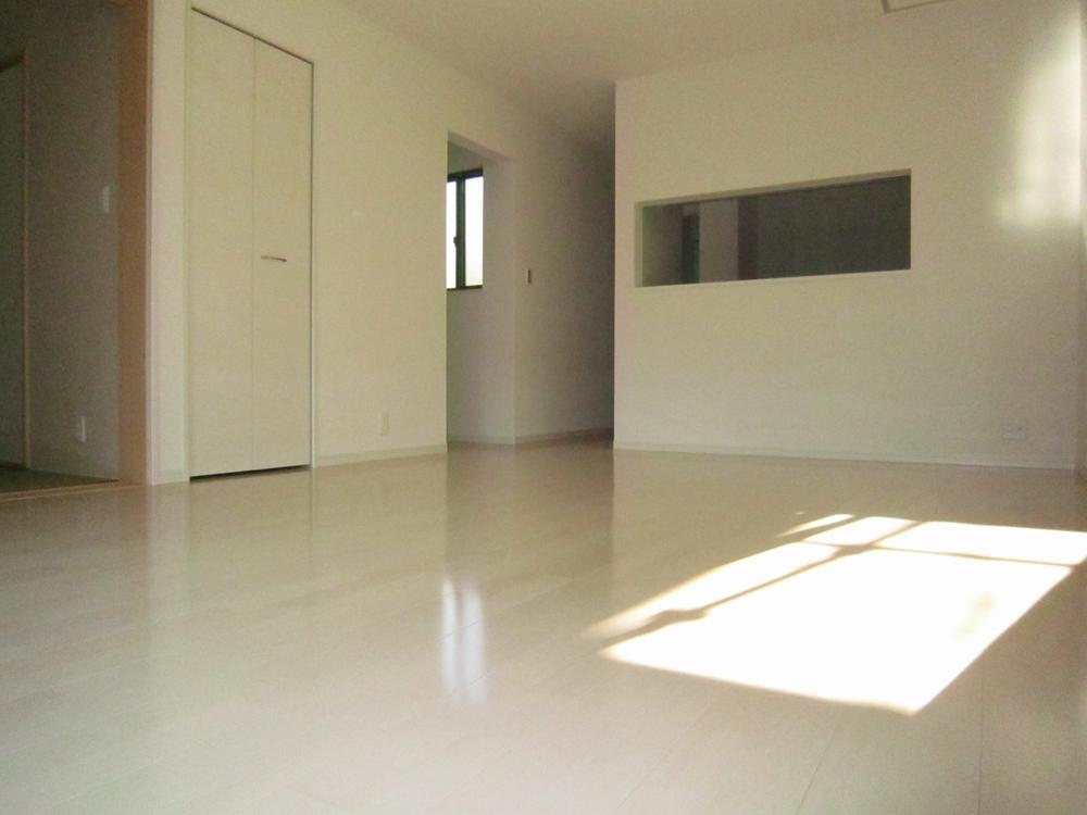 Living. Indoor (12 May 2013) Shooting  [1 Building Living]