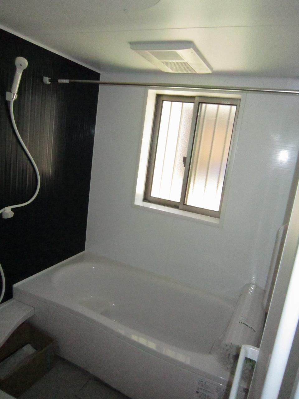 Bathroom. Indoor (12 May 2013) Shooting  [1 Building bathroom]