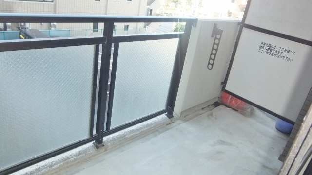 Balcony. Balconies offer spread