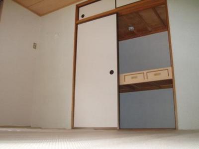 Living and room. Is a Japanese-style room ☆