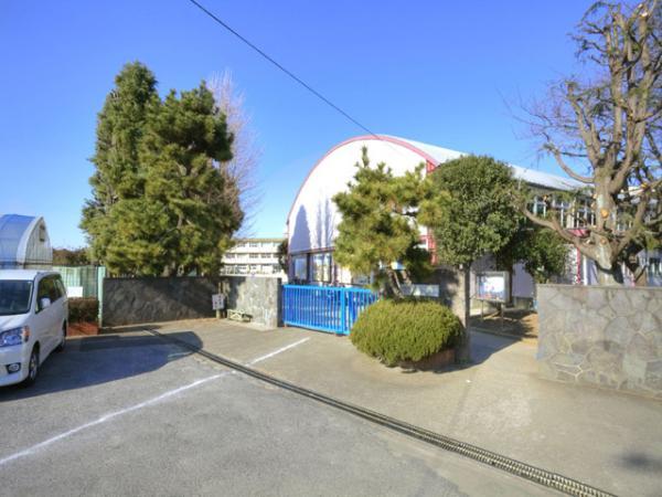 Primary school. 330m Funabashi Municipal Nakanogi elementary school to elementary school