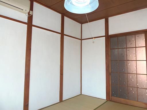 Living and room. It is comfortable can be Japanese-style room.