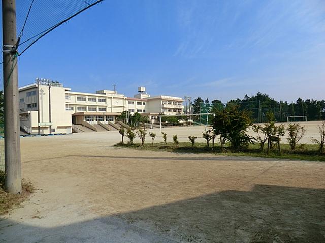 Junior high school. 1400m to Funabashi Municipal Miyamoto Junior High School