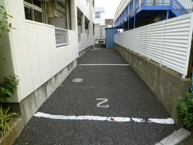 Parking lot