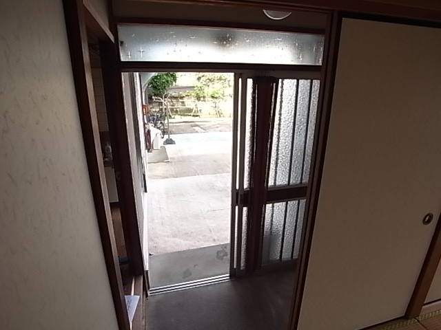 Entrance. Entrance sliding door.