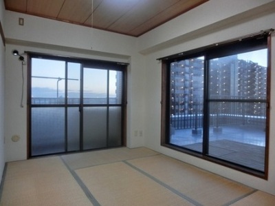 Living and room. Two-sided lighting is a Japanese-style room