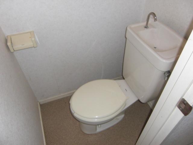 Toilet