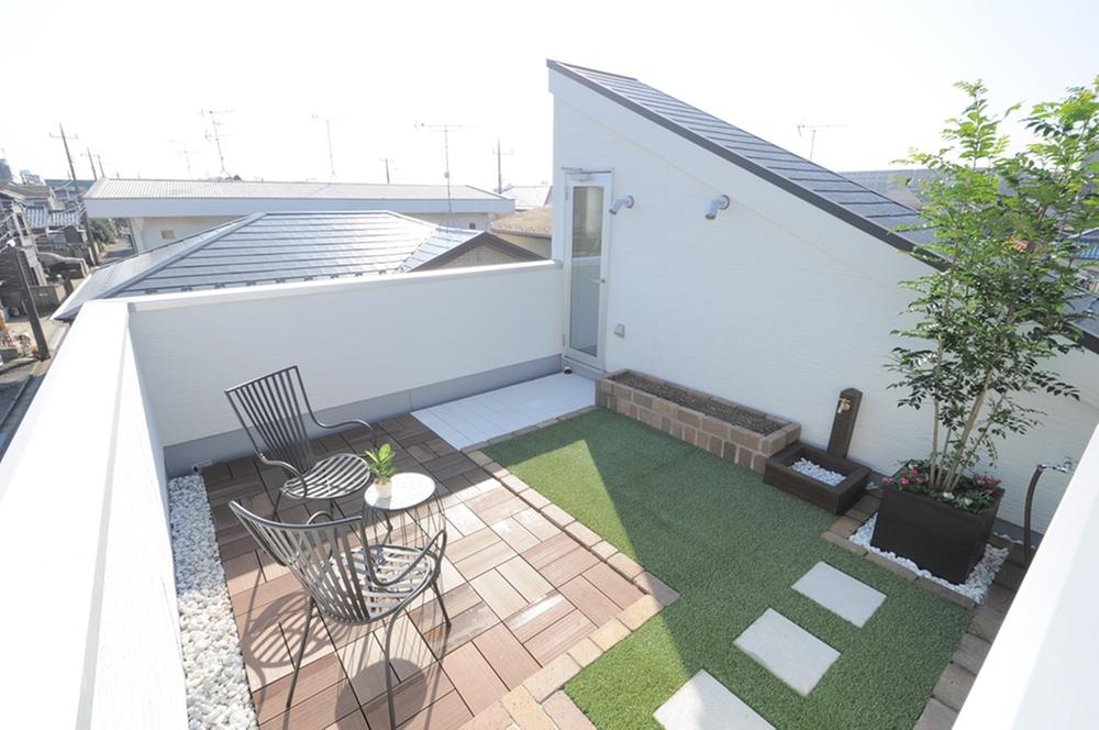 Balcony. Sky Promenade Local Photos 9 Pledge a rooftop garden, Complete !! !! Space of relaxation is here