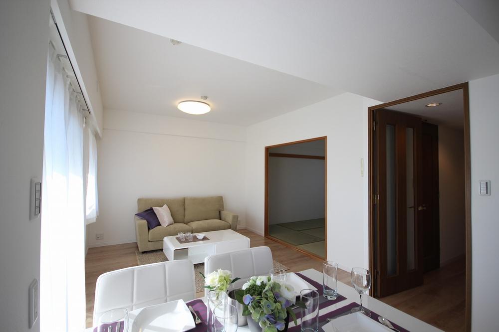 Living. In the bright living room, You momentum conversation of family