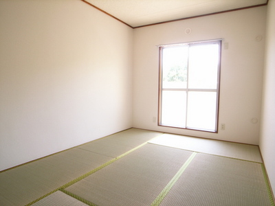 Living and room. I want to purr in the tatami rooms ☆ 