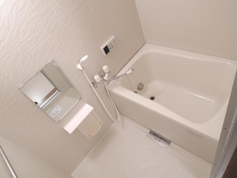 Bath. The bathroom also clean ・ There is also installed additional heating function