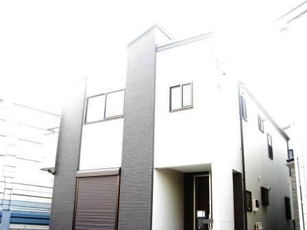 Local appearance photo. Local (11 May 2013) Shooting