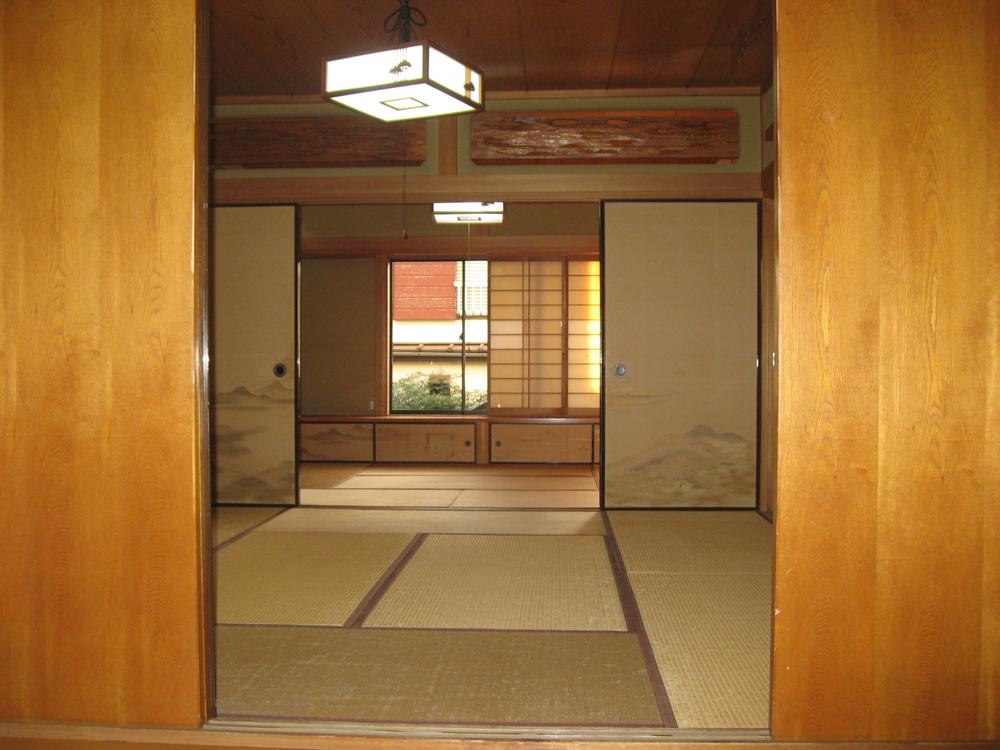 Non-living room. 14 Pledge of Japanese-style room if you use continues