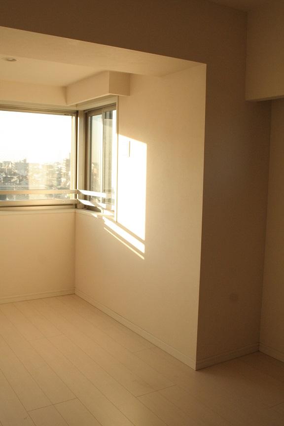 Non-living room. Indoor (11 May 2013) Shooting