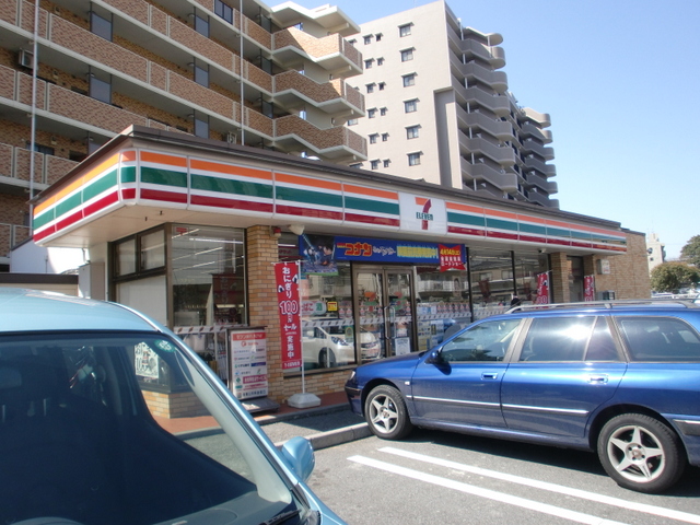 Convenience store. Seven-Eleven bridge Katsushika 2-chome up (convenience store) 80m