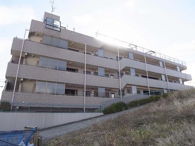 Local appearance photo. 2 Station 2 route is available