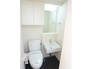 Toilet. Cleaning with warm water ・ Heating function with toilet