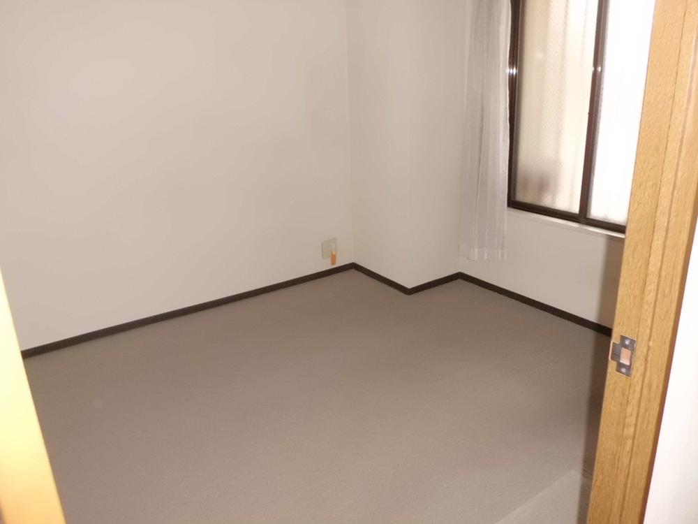 Non-living room. Room (May 2013) Shooting