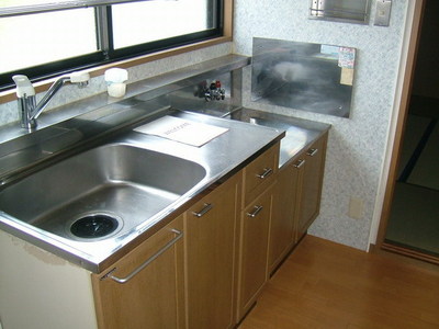 Kitchen. Stove can be installed