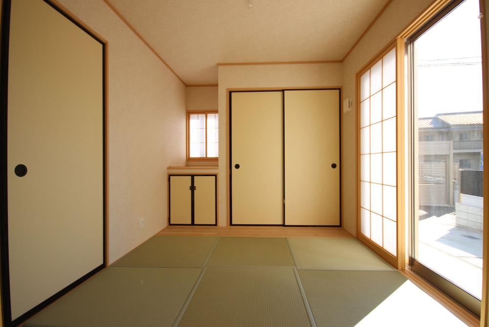 Non-living room. Bright Japanese-style room